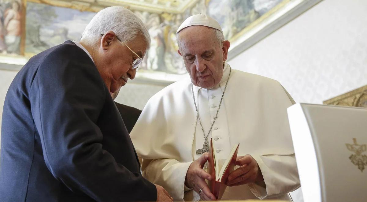 Abbas spotkał się z papieżem i otworzył ambasadę Palestyny przy Watykanie