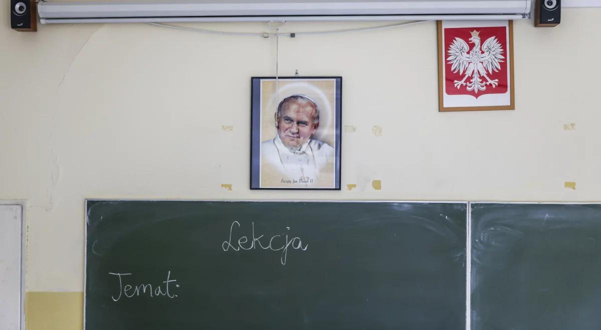 MEN zapowiada kontrole w szkołach. Chodzi o lekcje religii