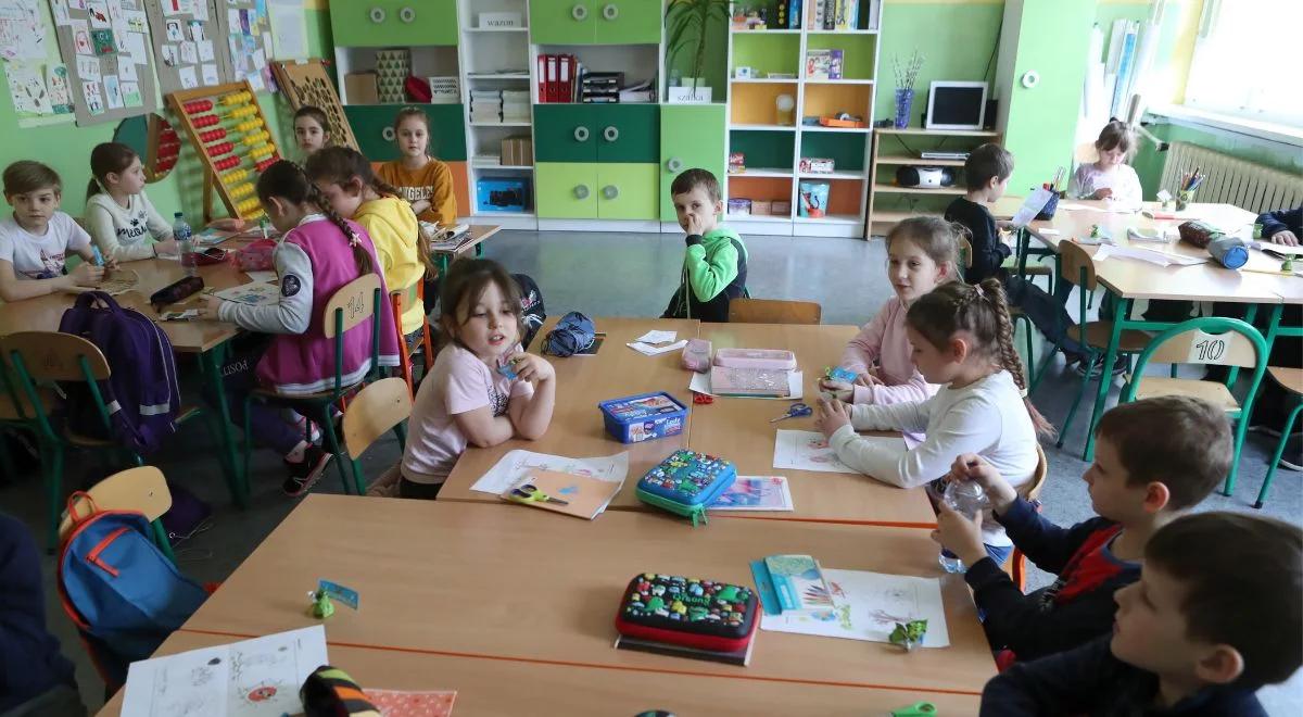 Problemy z ogrzewaniem a edukacja. Szef MEiN uspokaja: nie ma ryzyka, że szkoły będą zamykane