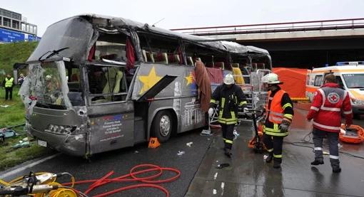 Dziecko wśród ofiar katastrofy autobusu