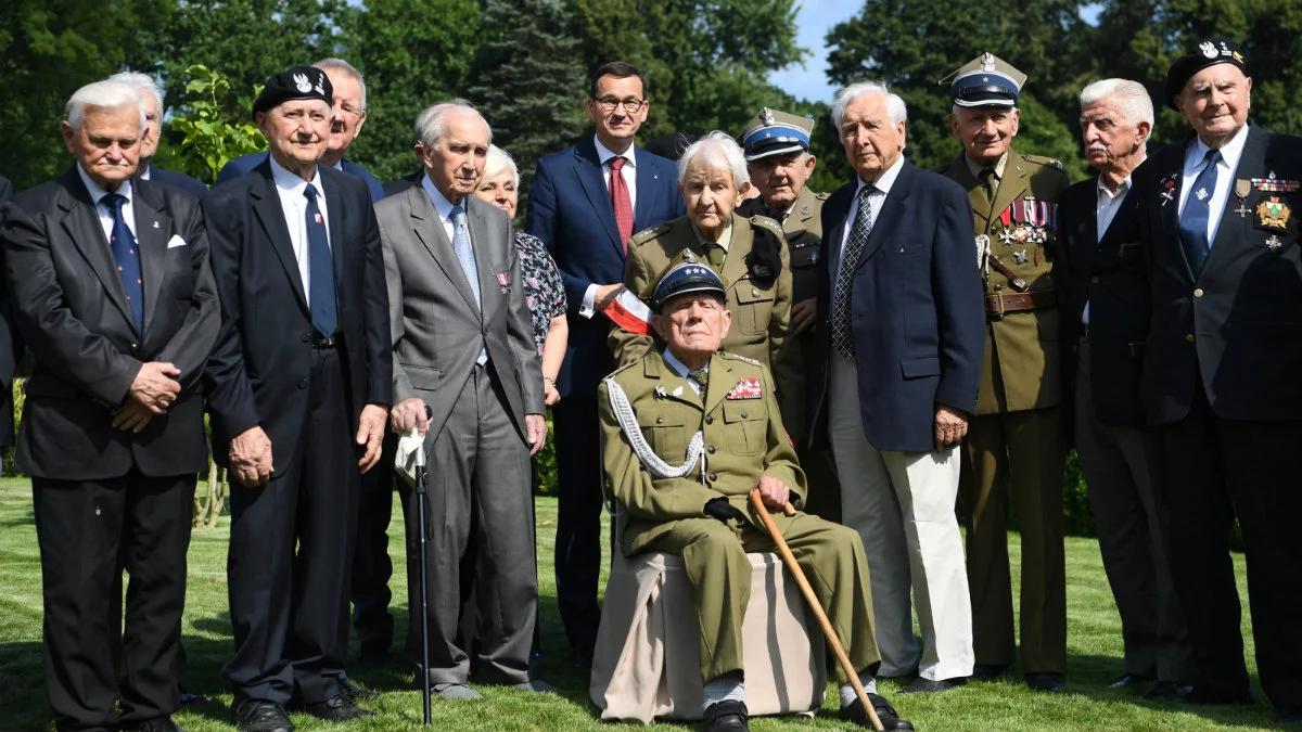 Premier: powstańcy warszawscy wzorem dla tych, którzy służą Polsce