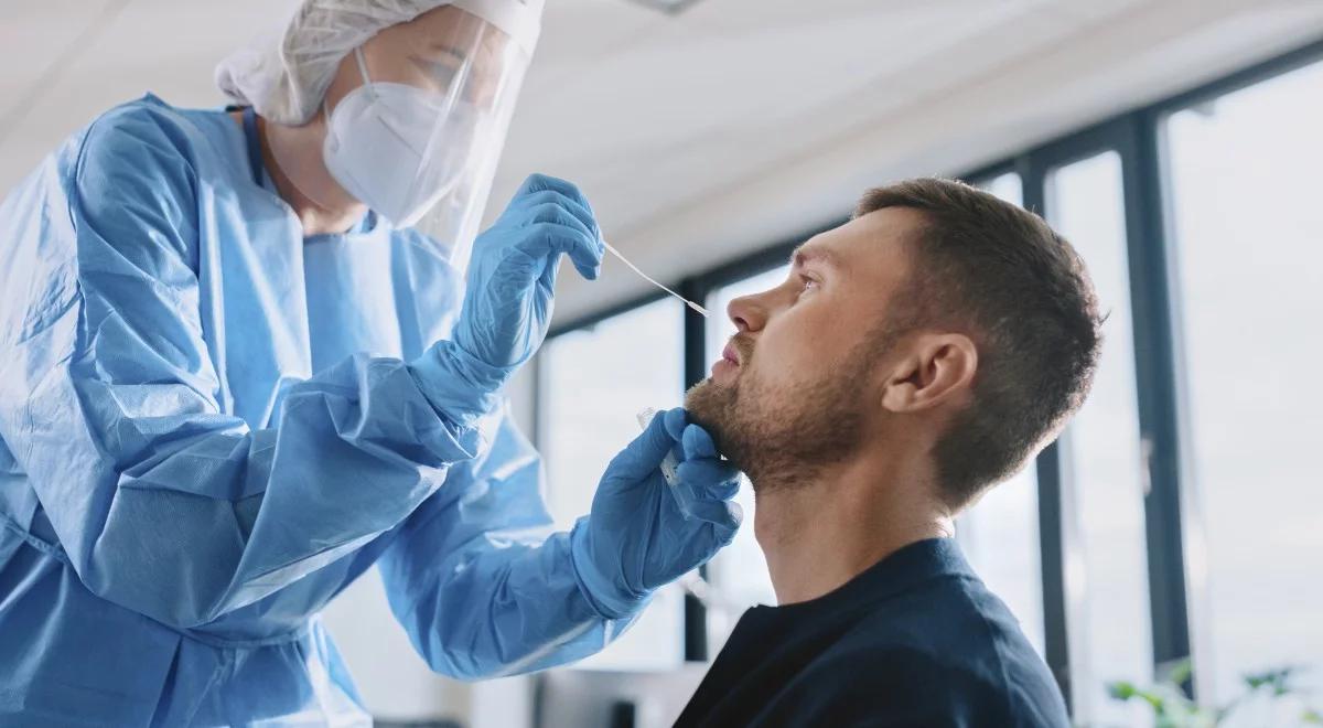 Sytuacja epidemiczna. Raport MZ dotyczący nowych zakażeń koronawirusem