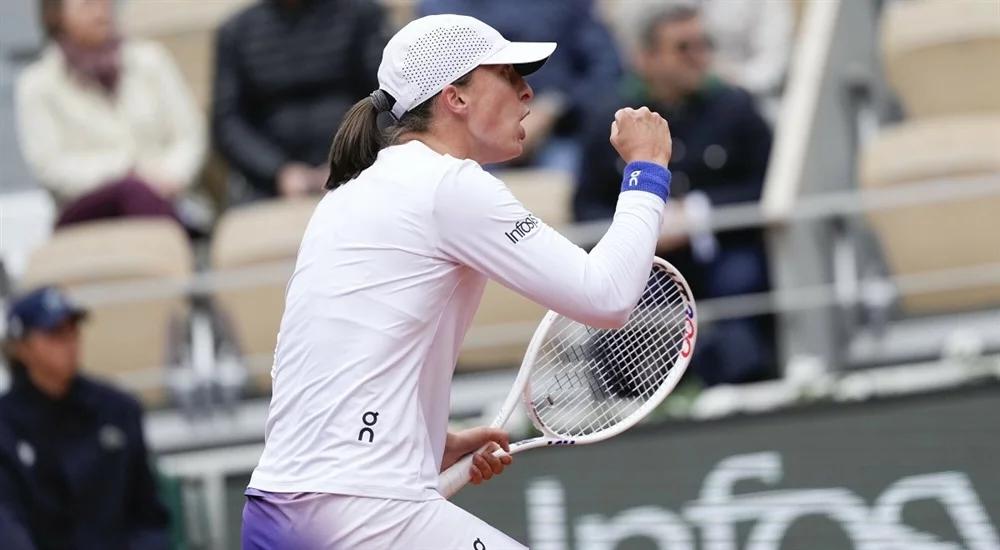 Iga Świątek rozbiła Anastazję Potapową w meczu 1/8 finału Rolanda Garrosa