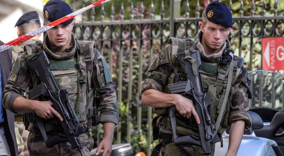 Francja: atak na żołnierza w centrum Paryża. "Mężczyzna wykrzykiwał hasła o Allahu"