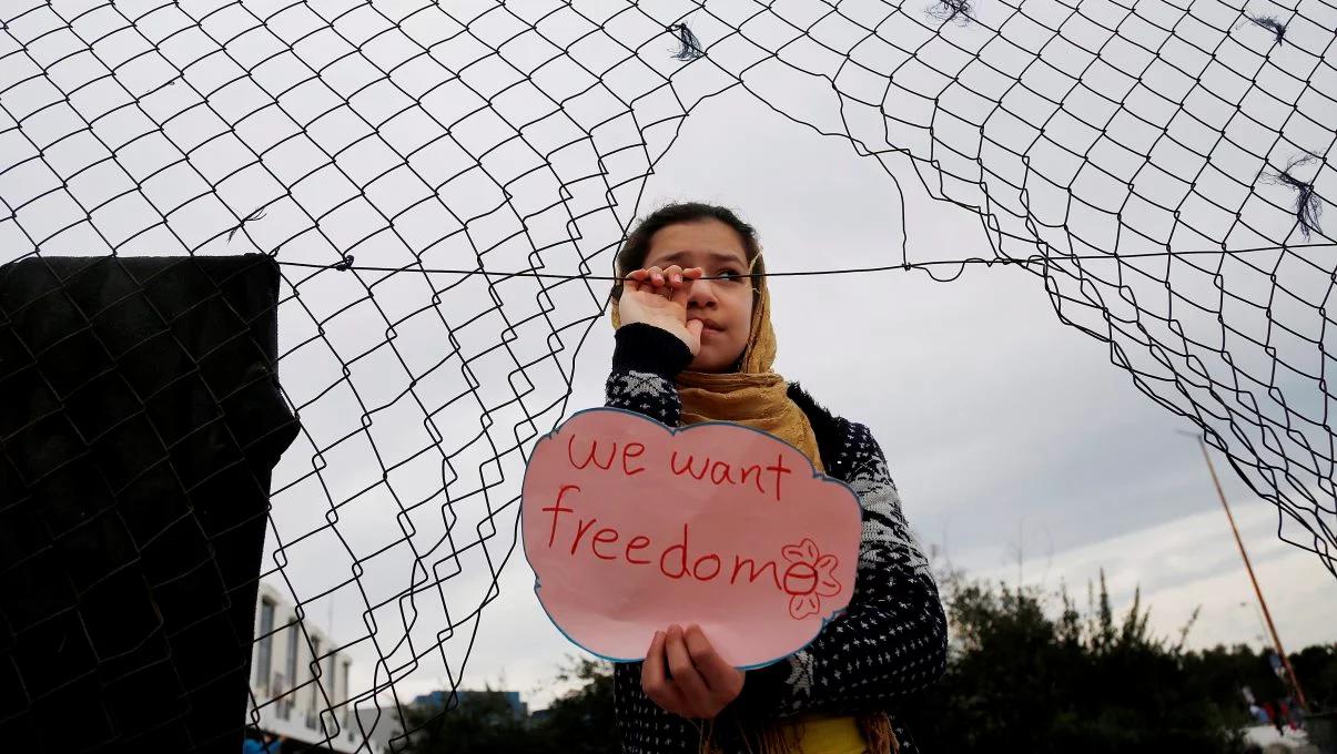 Imigranci w Europie. Lekarz z Lampedusy: nie da się przywyknąć do widoku martwych dzieci