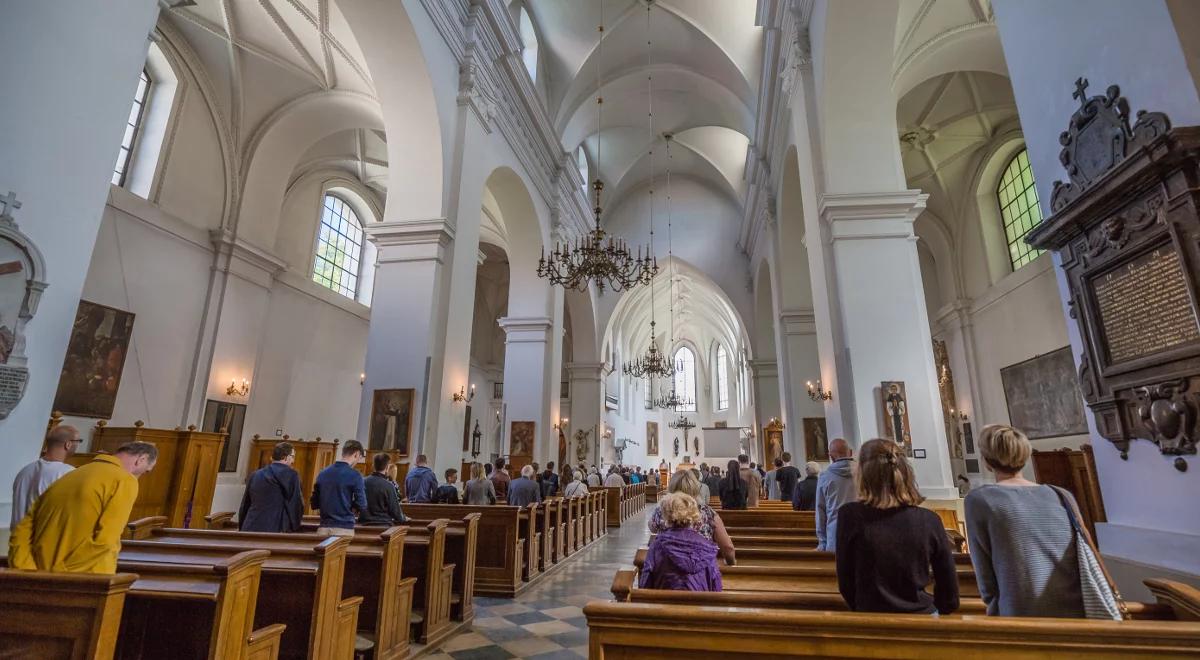 Francja. Jak funkcjonują kościoły, meczety i synagogi w czasie epidemii?