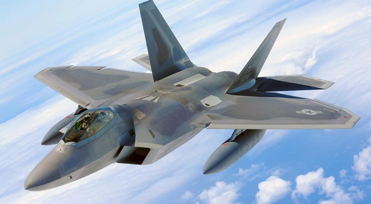 Militarna odpowiedź dla Rosji: USA chcą wysłać do Europy eskadrę myśliwców F-22 Raptor 