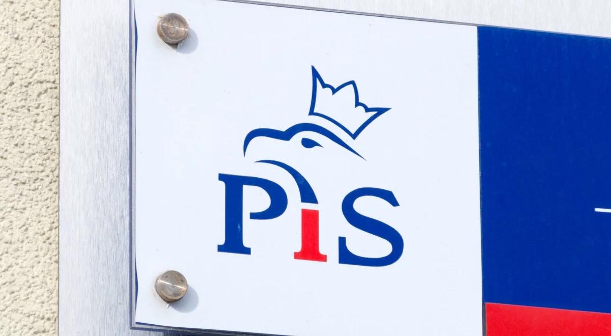 Najnowszy sondaż: ponad połowa Polaków dobrze ocenia działania PiS