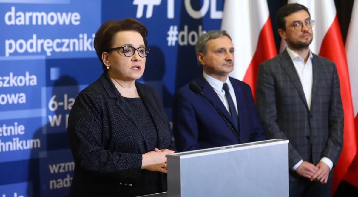 Anna Zalewska: egzaminy gimnazjalne odbyły się bez większych przeszkód