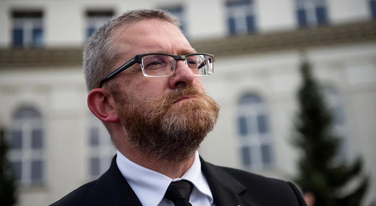 Grzegrzółka: pismo posła Brauna ws. korekty oświadczeń majątkowych sprzeczne z obowiązującymi przepisami
