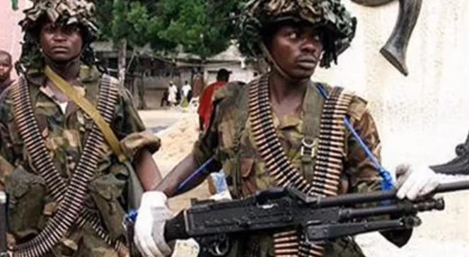 Islamiści z Boko Haram uwolnili porwanych duchownych