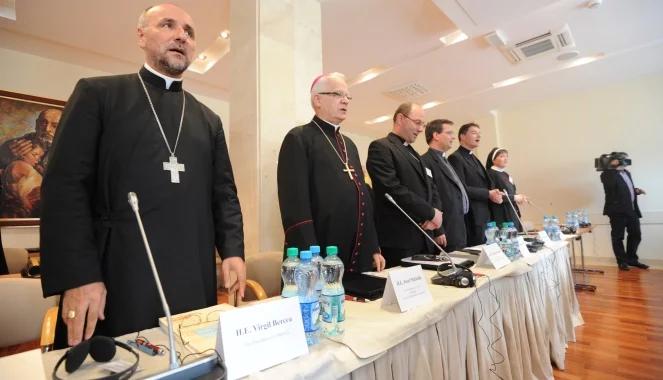 Zbrodnia wołyńska. Abp Michalik: musimy odciąć się od złych doświadczeń