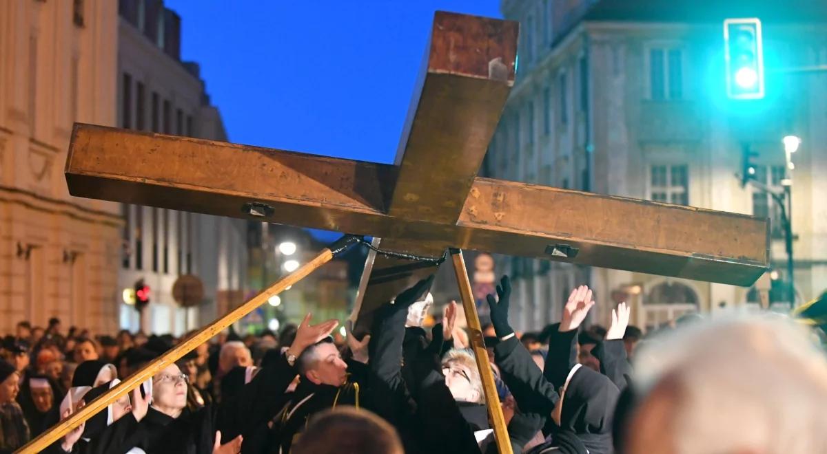 Największa uliczna Droga Krzyżowa w Polsce przeszła przez Warszawę