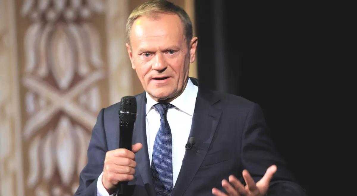 Tusk apeluje o kulturę podczas spotkania z wyborcami. Chwilę później agresywnie odpowiada na "niewygodne pytania"