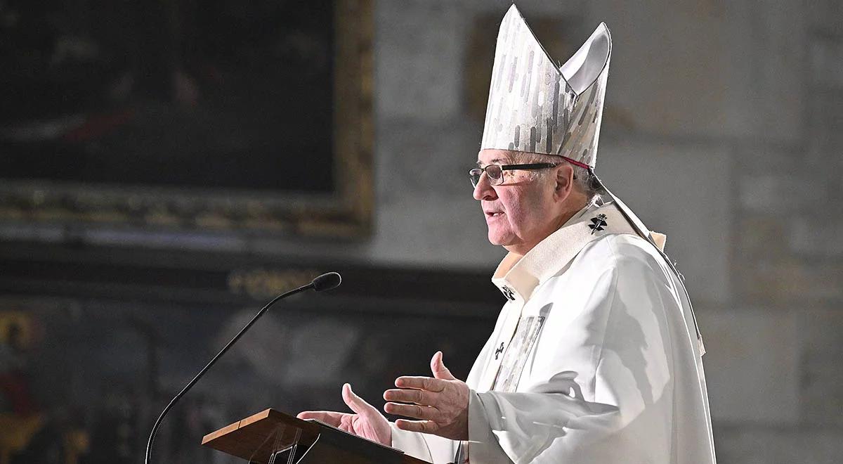 "Nie możemy milczeć wobec ataków na świętego Jana Pawła II". Prymas Czech broni polskiego papieża