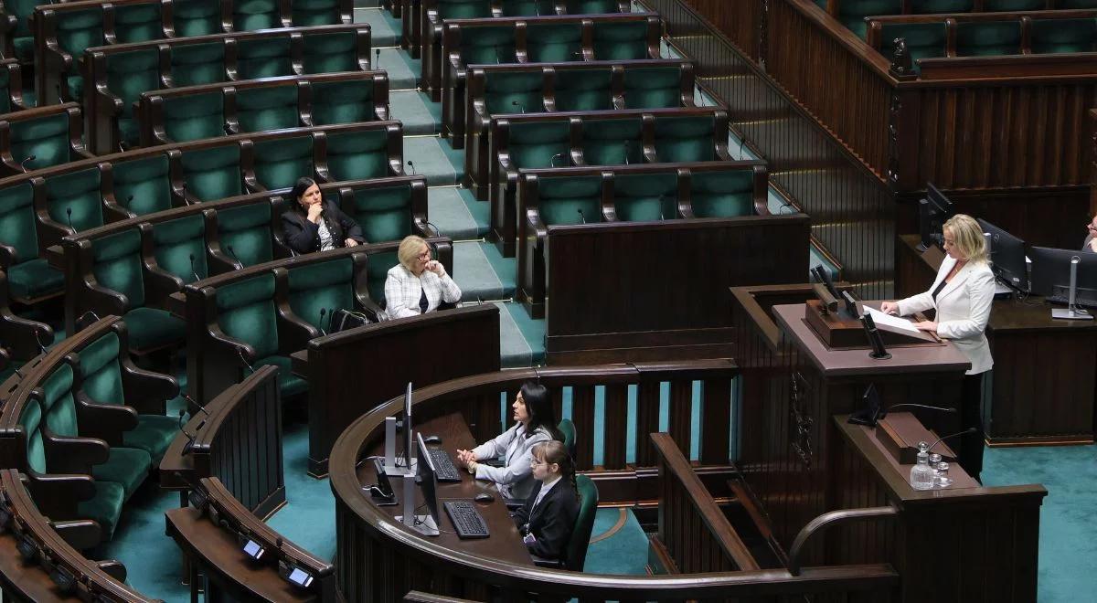 Posłowie będą karani za opuszczanie obrad? Nowe regulacje w Sejmie