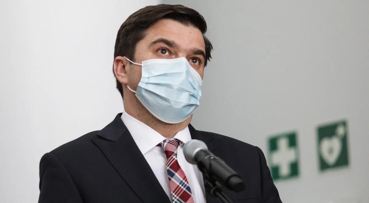 Andrusiewicz: na konto MZ wpłynęło 24,6 mln zł za respiratory niedostarczone na początku pandemii