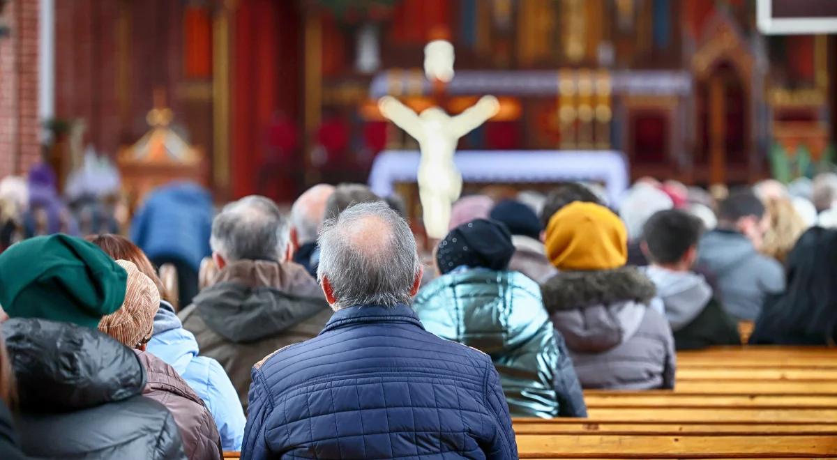 W tym kraju masowo odchodzą z Kościoła. Biskupi nie kryją niepokoju