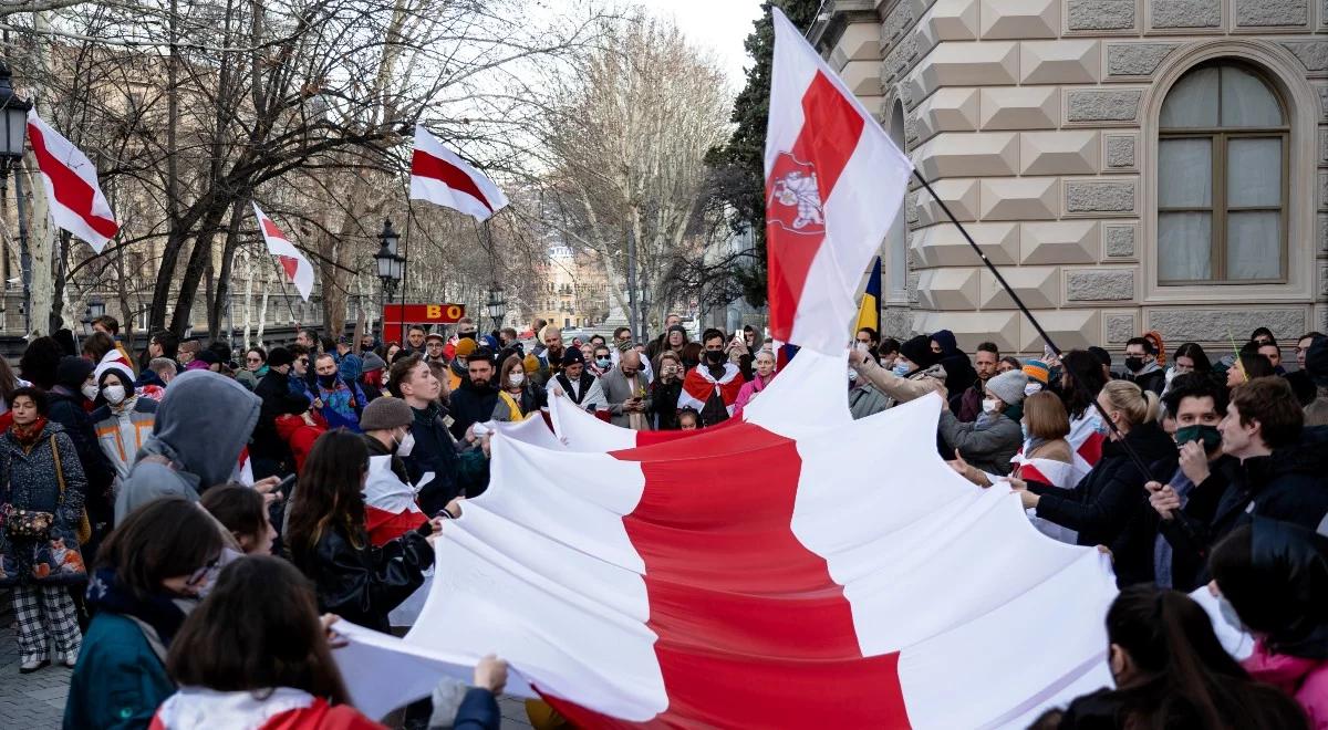 Wiceszef BAŻ: reżim mści się na dziennikarzach ze strachu. Gdzie znajdę adresy uwięzionych, by napisać list?