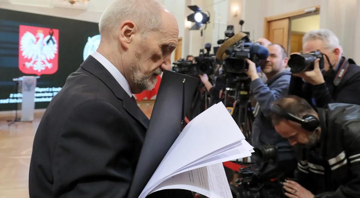 "Tu-154M uległ całkowitemu zniszczeniu w wyniku eksplozji". Jakie są główne wnioski raportu?