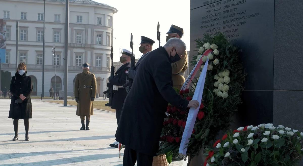 Rocznica katastrofy smoleńskiej. Rzecznik PiS: uroczystości znów w cieniu pandemii