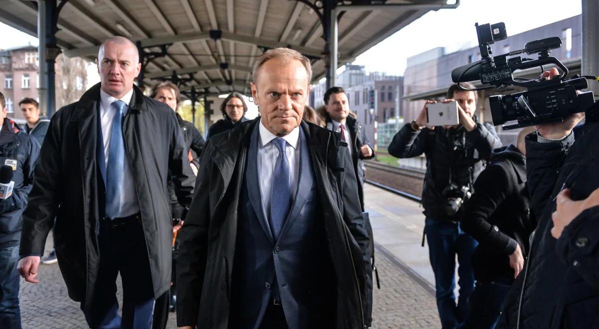 Tusk rzuca wyzwanie prezesom Pesy i Newagu. "Bijcie się o historyczne zamówienie"