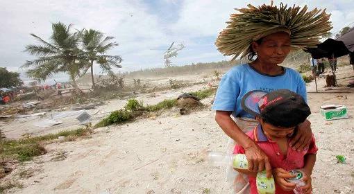 Indonezja: ponad 400 ofiar tsunami