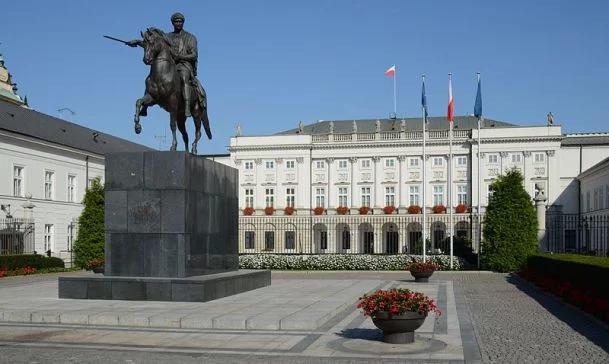 Polonusi: ziszczyły się "szklane domy" Żeromskiego