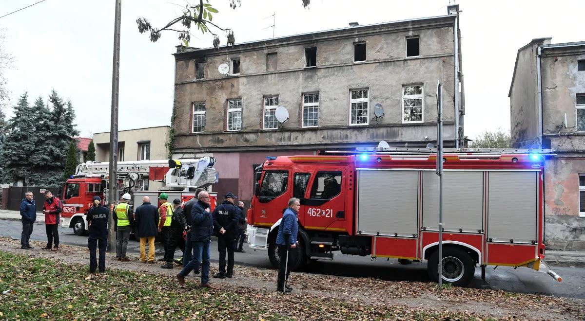 Pogrzeb ofiar pożaru kamienicy w Inowrocławiu. Miasto pomoże rodzinie