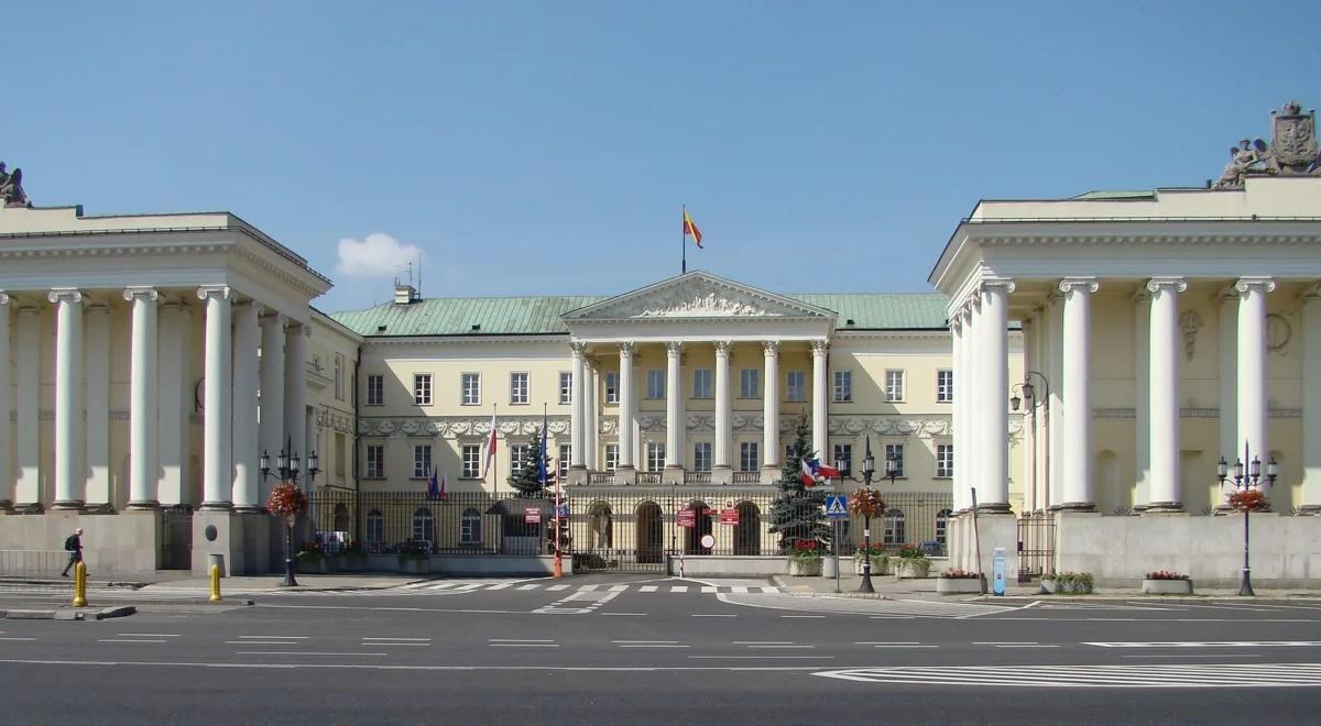Rozpoczęła się sesja Rady Warszawy. Radni zajmą się przyszłorocznym budżetem