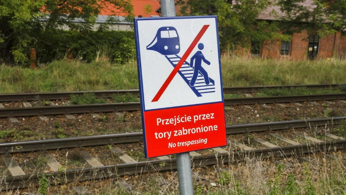 Tragedia na torach w Łodzi. Kobieta wpadła pod pociąg