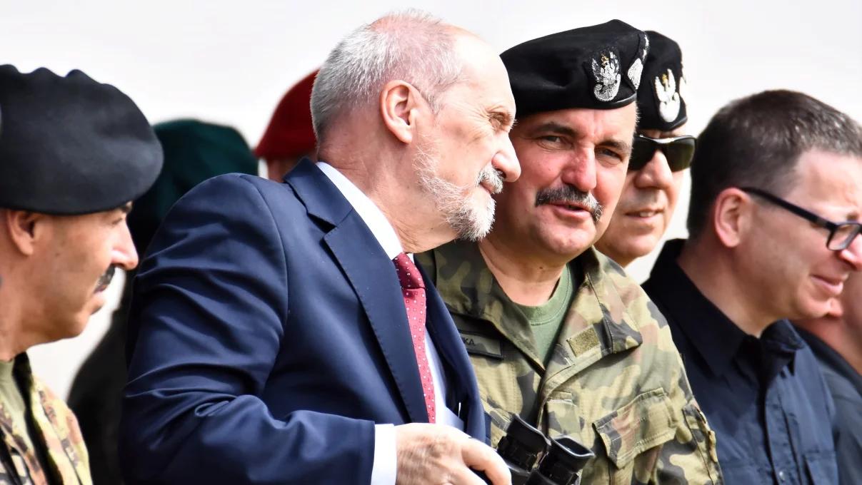 "Wykuwa się tu prawdziwa siła sojuszu". Szef MON na ćwiczeniach Saber Strike 17