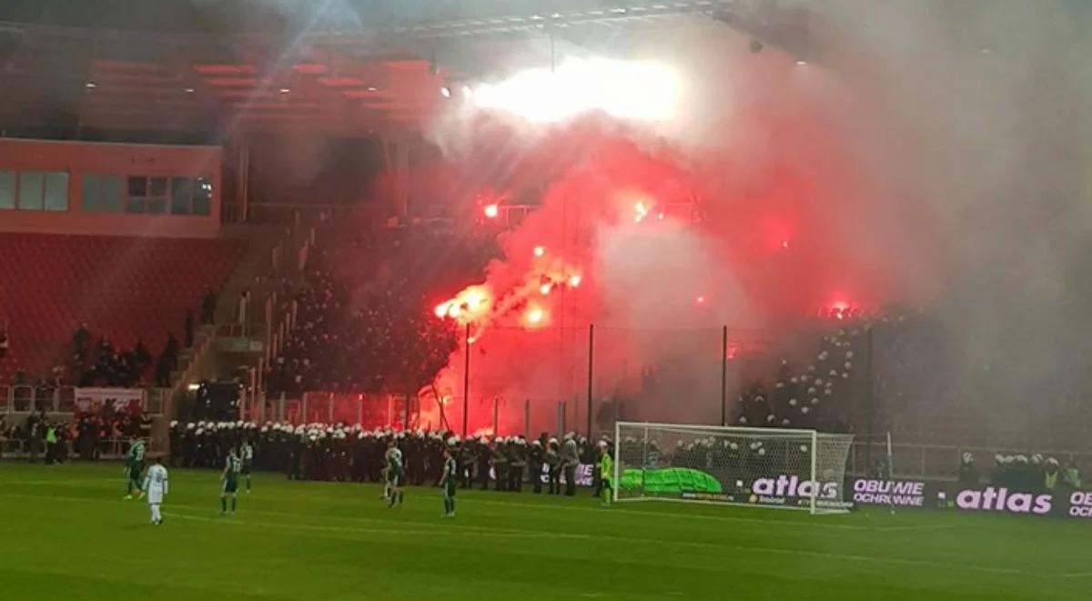 Puchar Polski. Widzew Łódź - Śląsk Wrocław. Przerwany mecz i interwencja policji