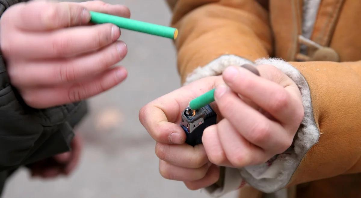 Petarda wybuchła w ręce pijanego 15-latka. Trafił do szpitala