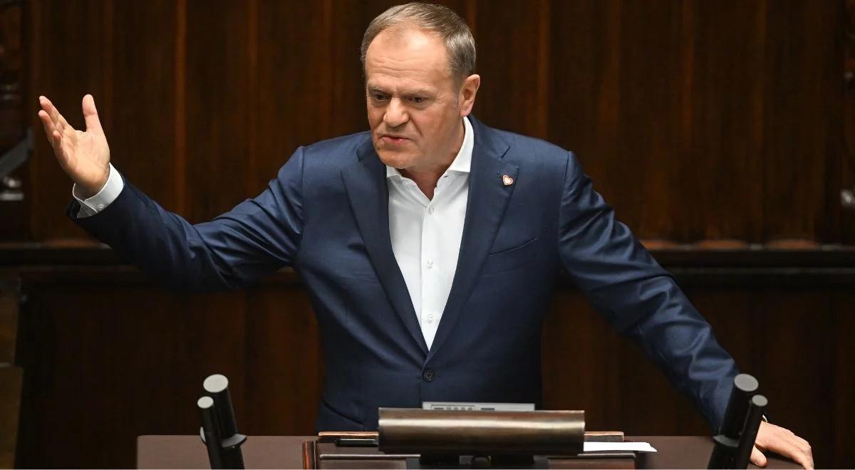 Tusk do posłów PiS: jak na was patrzę, przypomina mi się jedna książka