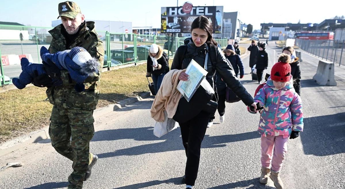 Polacy angażują się w pomoc Ukrainie. Zobacz najnowsze badanie