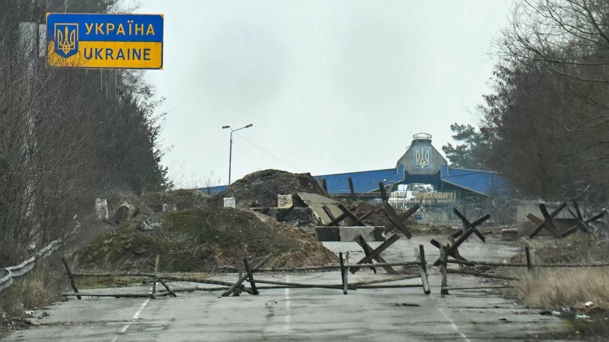 Białoruscy chłopcy w mundurach na granicy z Ukrainą. Nowe patrole Łukaszenki 