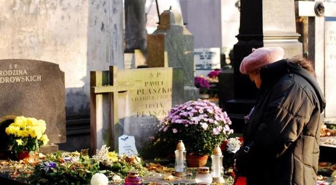 Wszystkich Świętych. Kwesty na ratowanie zabytkowych cmentarzy