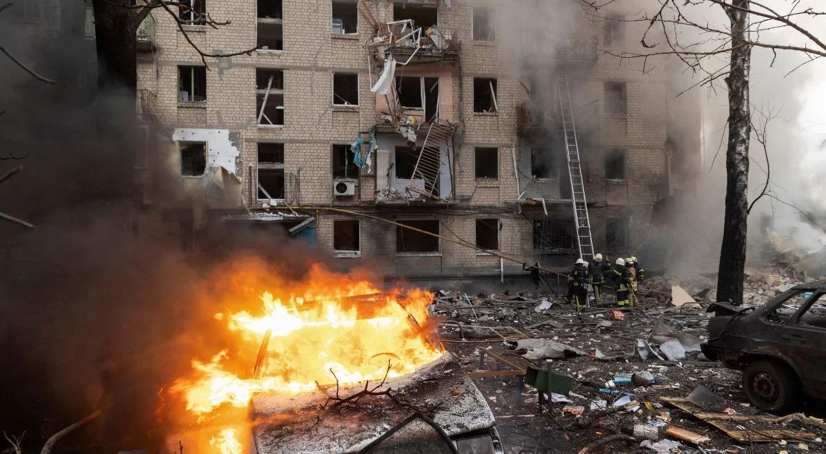 Zmasowany ostrzał Ukrainy. Zestrzelono kilkadziesiąt rakiet. Są ranni i zabici