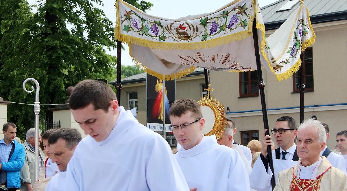 Centralne obchody Bożego Ciała w Warszawie. Przez stolicę przejdą dwie procesje