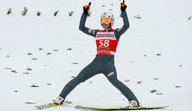 PŚ w skokach: Kamil Stoch zdeklasował rywali w Titisee-Neustadt!