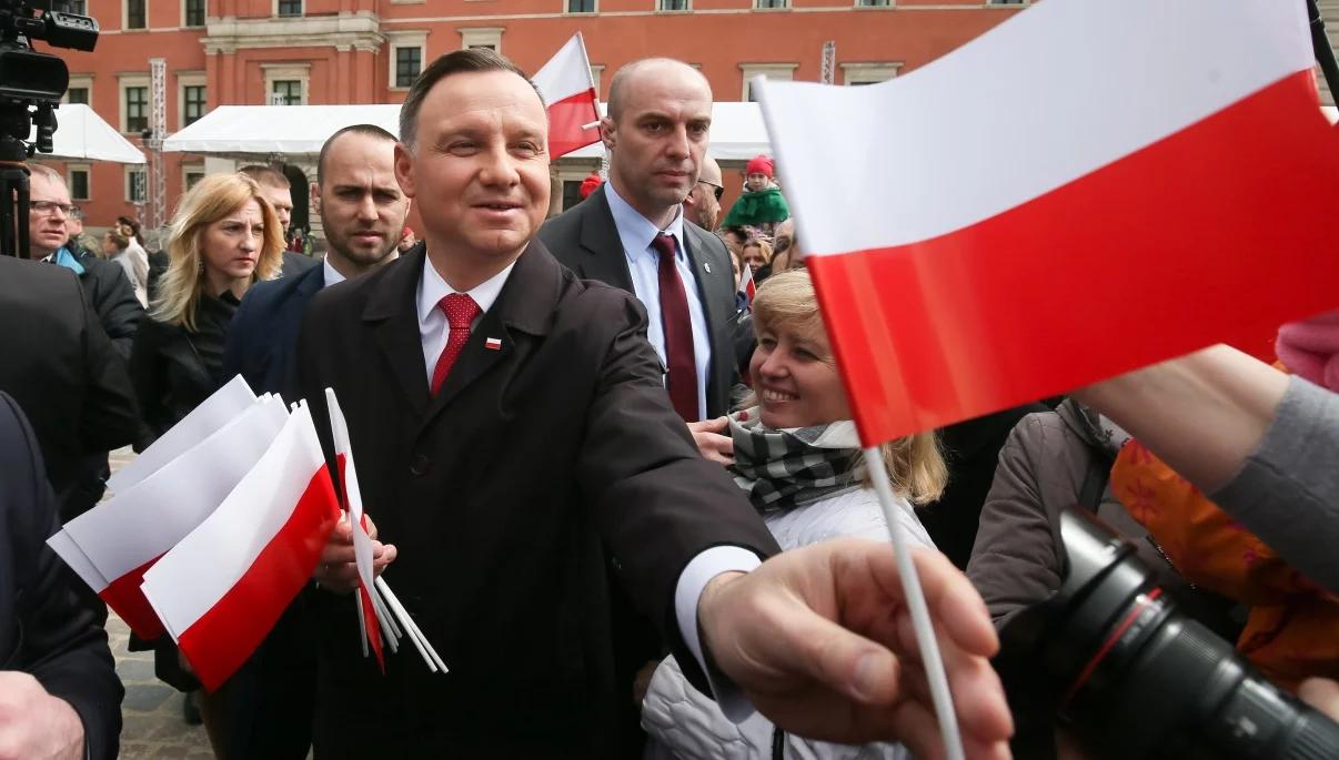 Święto Flagi Narodowej. Uroczystości z udziałem prezydenta i pierwszej damy