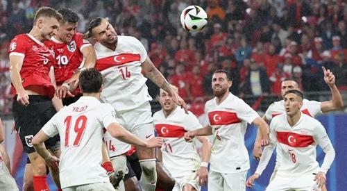 Turcja pokonała Austrię 2:1 i ...