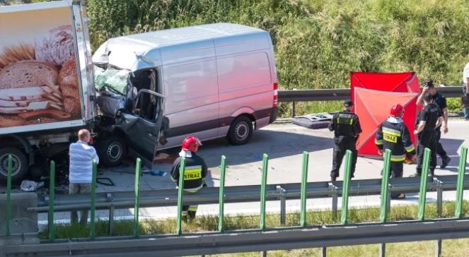 Zablokowana autostrada A4. W wypadku zginął kierowca busa