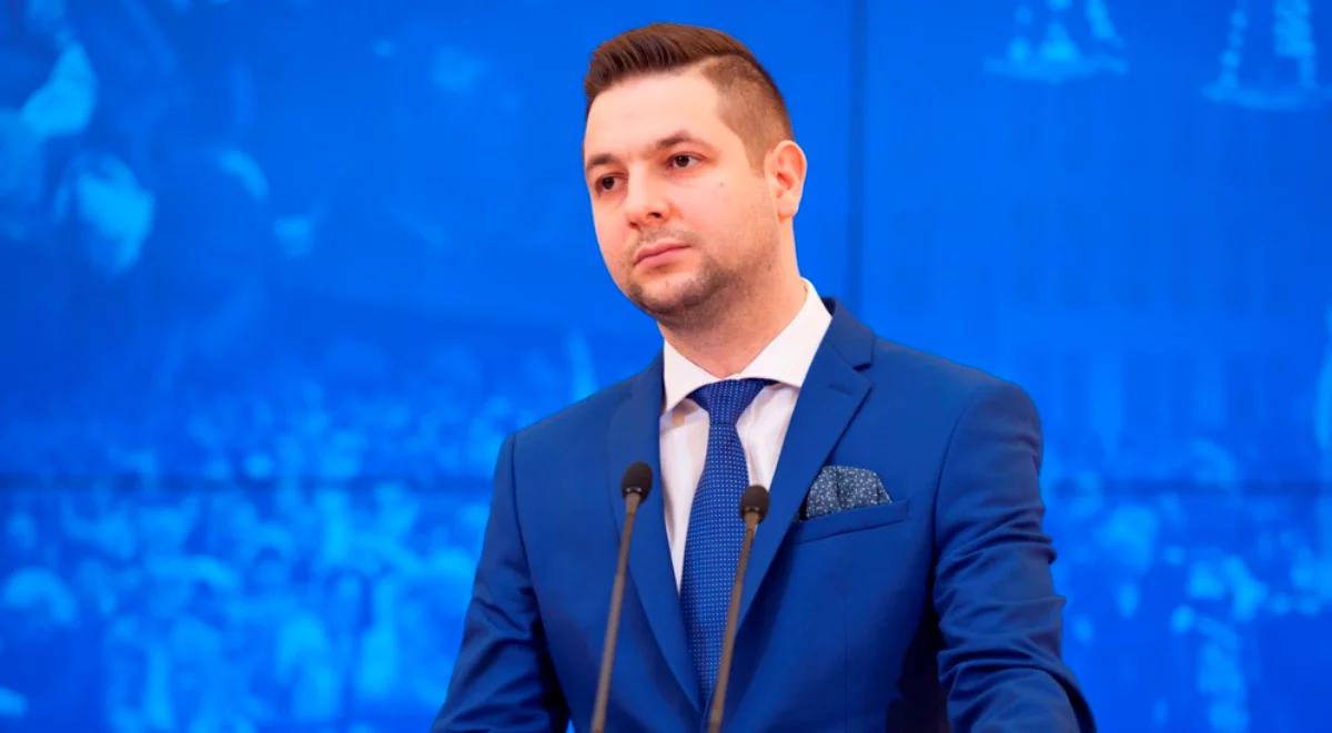 "W pierwszej kolejności obawiałbym się o środki dla Niemiec". Jaki odpowiada europoseł Barley