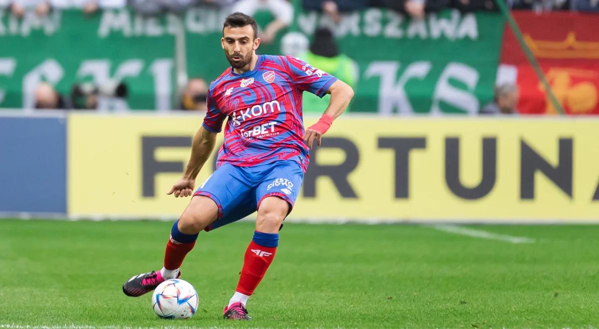 Ekstraklasa: Svarnas na dłużej w Rakowie. Lider wykupił greckiego obrońcę 