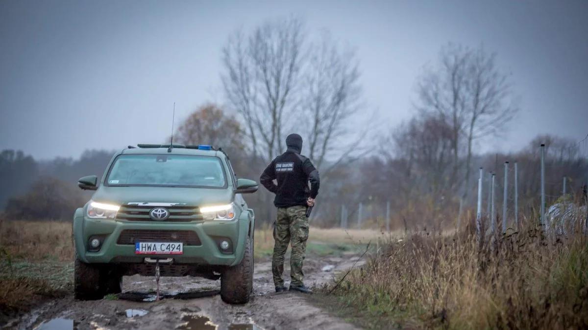 Przedłużony zakaz przebywania przy granicy z Białorusią. Rozporządzenie wojewody