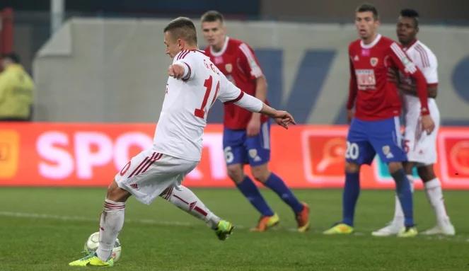 Ekstraklasa: Piast Gliwice - Wisła Kraków. Rzut karny na wagę zwycięstwa