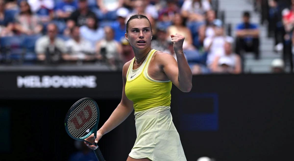 Liderka rankingu przegrywała 2:5, ale przetrwała ciężkie chwile. Sabalenka gra dalej w Melbourne