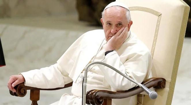 Papież Franciszek: czy należy ochrzcić Marsjan?